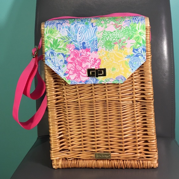 Lilly Pulitzer Handbags - Lilly Pulitzer Wine Basket Tote
